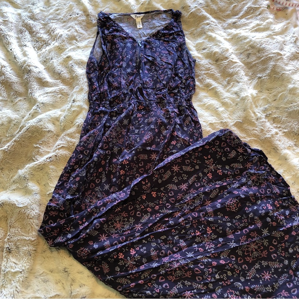 Thyme maternity nursing maxi dress size XS